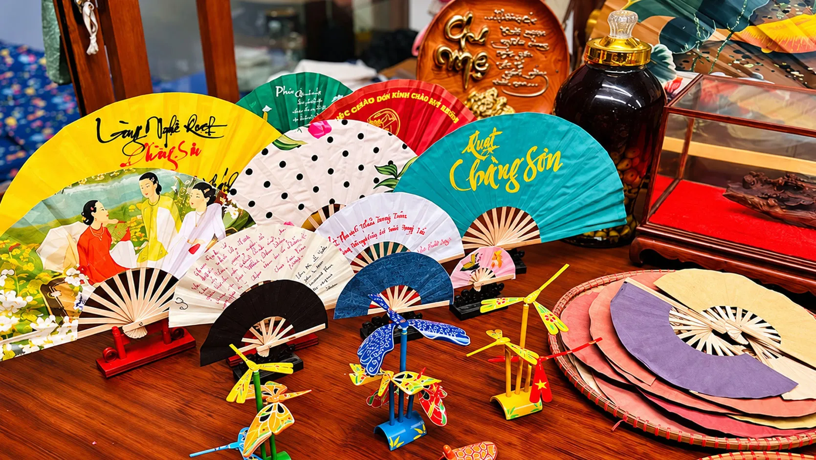 Quạt Chàng Sơn chuyển mình thu hút giới trẻ